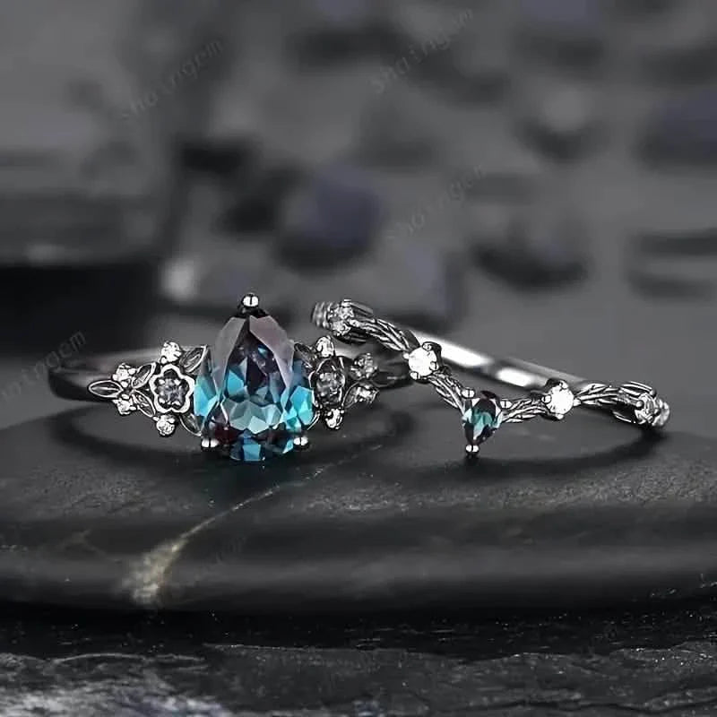 2 - Piece Set: Gothic Black & Golden Engagement Ring Set with Pear - Shaped Cubic Zirconia - thewrightstore