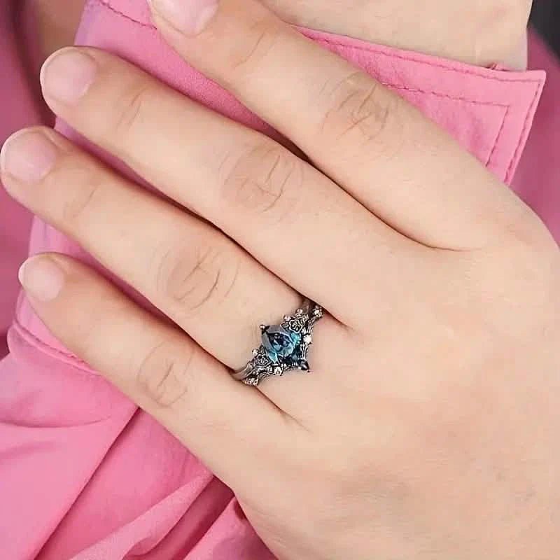2 - Piece Set: Gothic Black & Golden Engagement Ring Set with Pear - Shaped Cubic Zirconia - thewrightstore