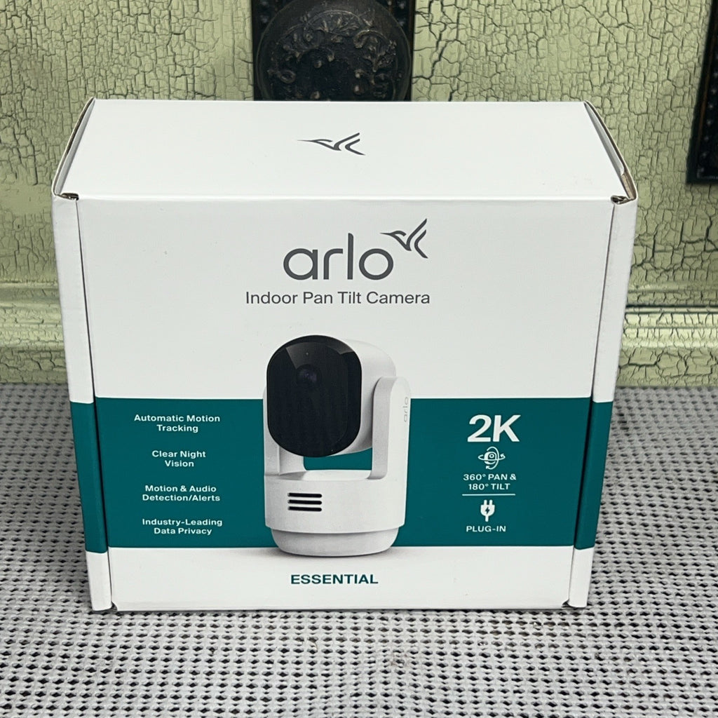 Arlo Indoor Pan Tilt Pet Camera 2K 360 Degree Pan 180 Tilt Plug in (BRAND NEW)