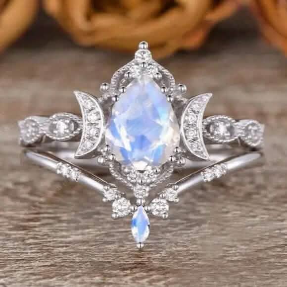 Elegant Moon Crown Ring - thewrightstore