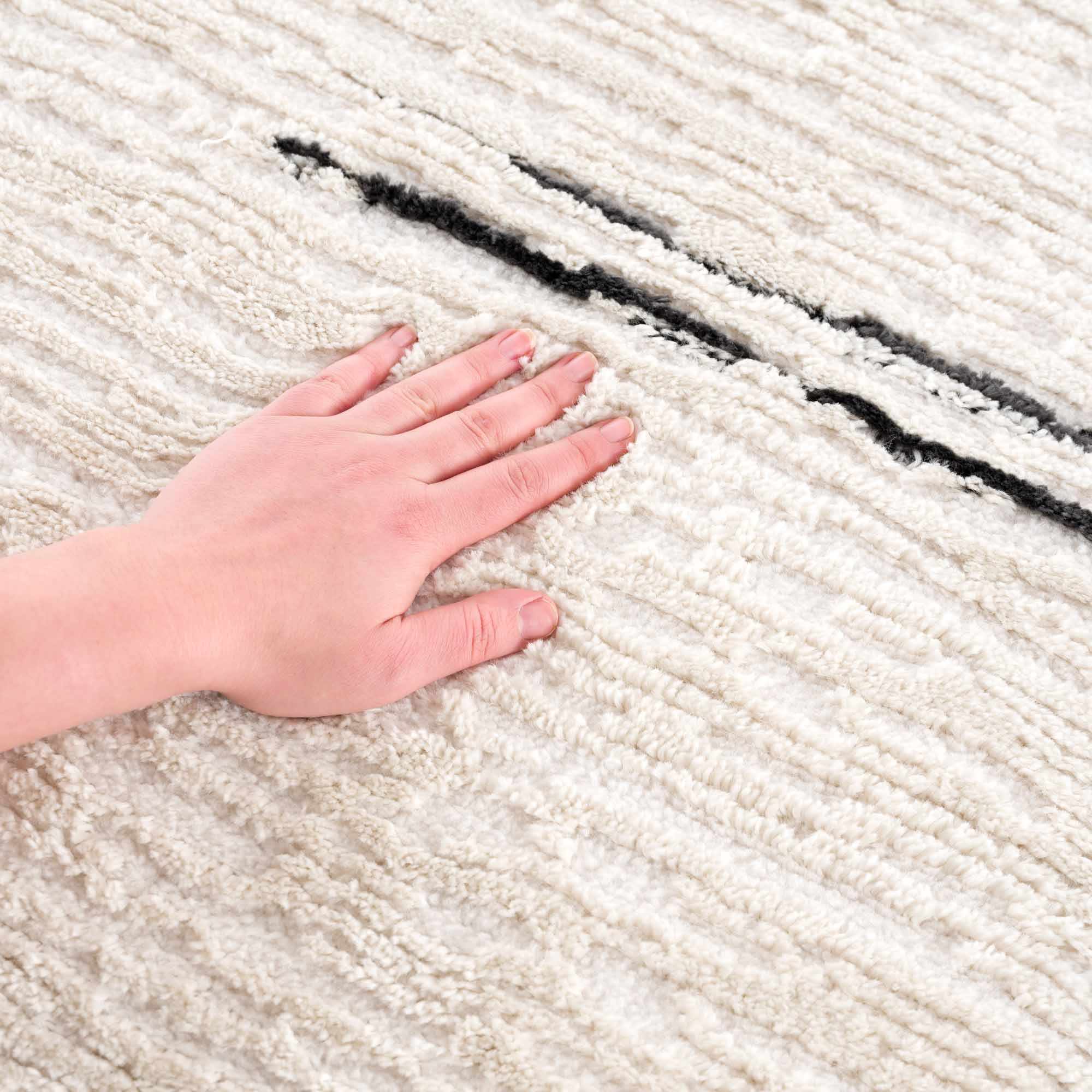 Riad Black Striped White Rug with Tassels - thewrightstore