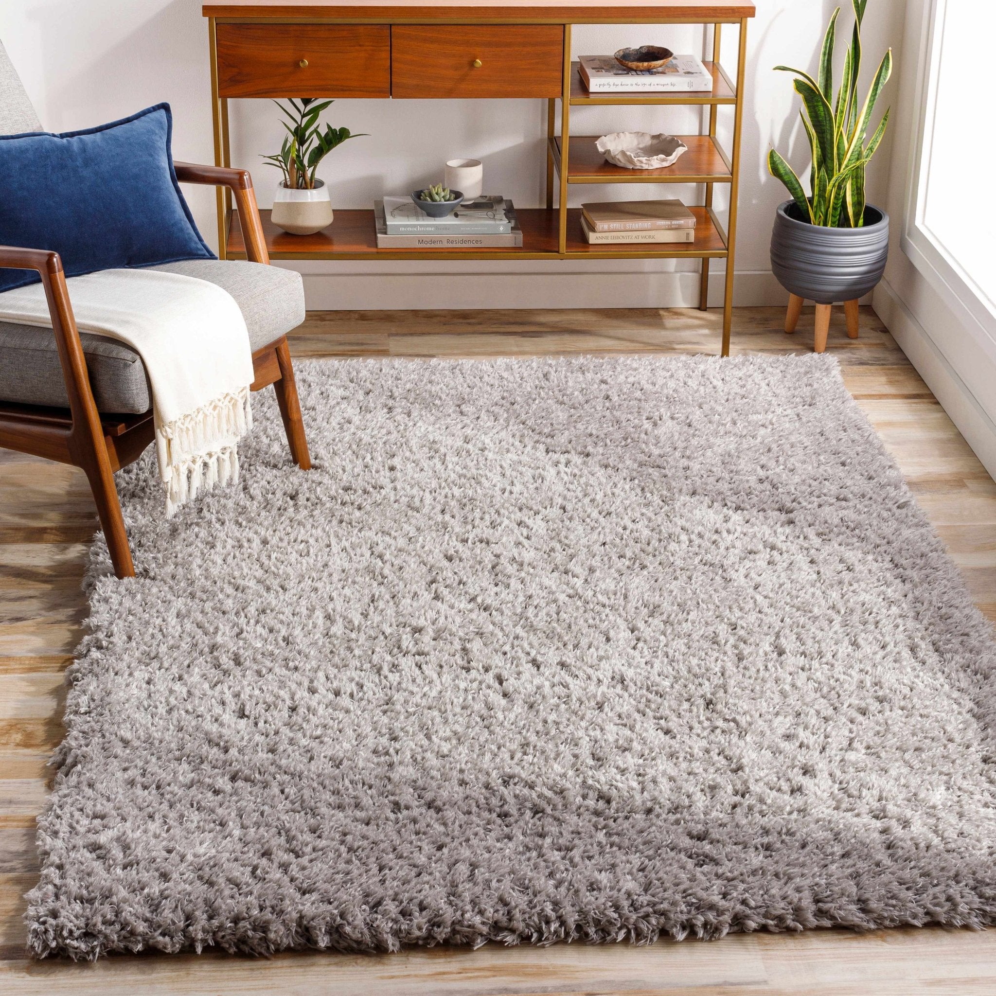 Siari Solid Medium Gray Shag Rug - thewrightstore
