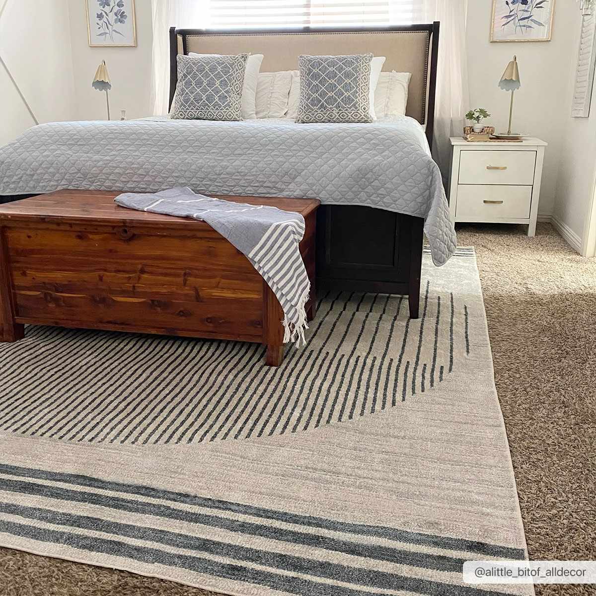 Thad Medium Gray Washable Area Rug - thewrightstore