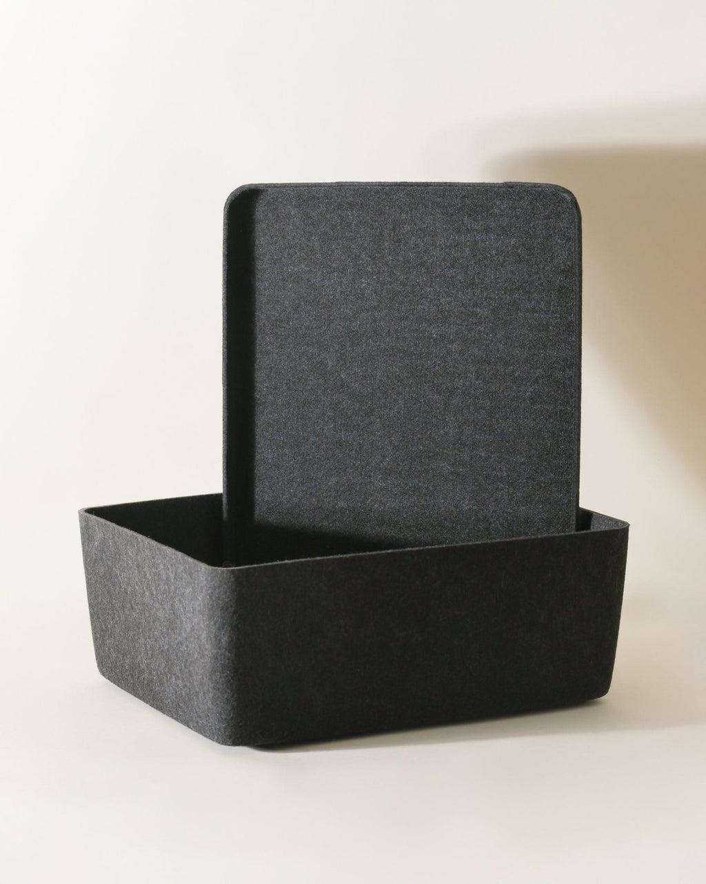 The Sculpted Bin - Large with Lid - thewrightstore