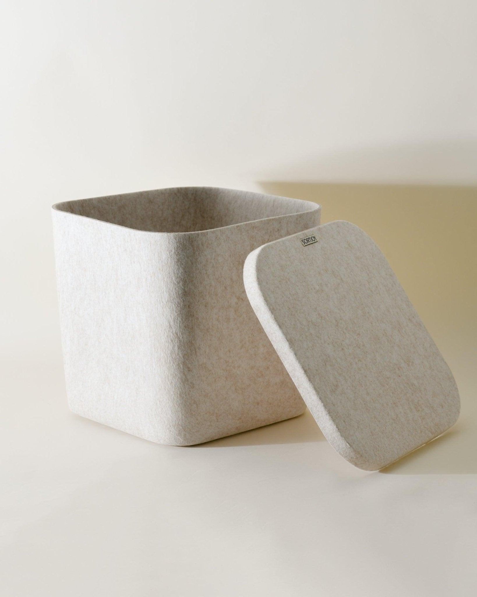 The Sculpted Bin - Original with Lid - thewrightstore