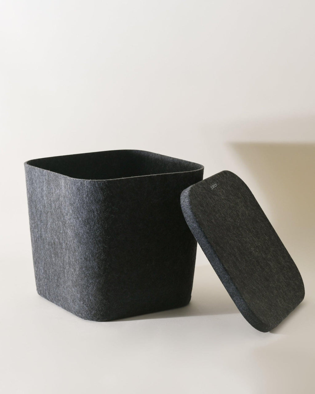 The Sculpted Bin - Original with Lid - thewrightstore