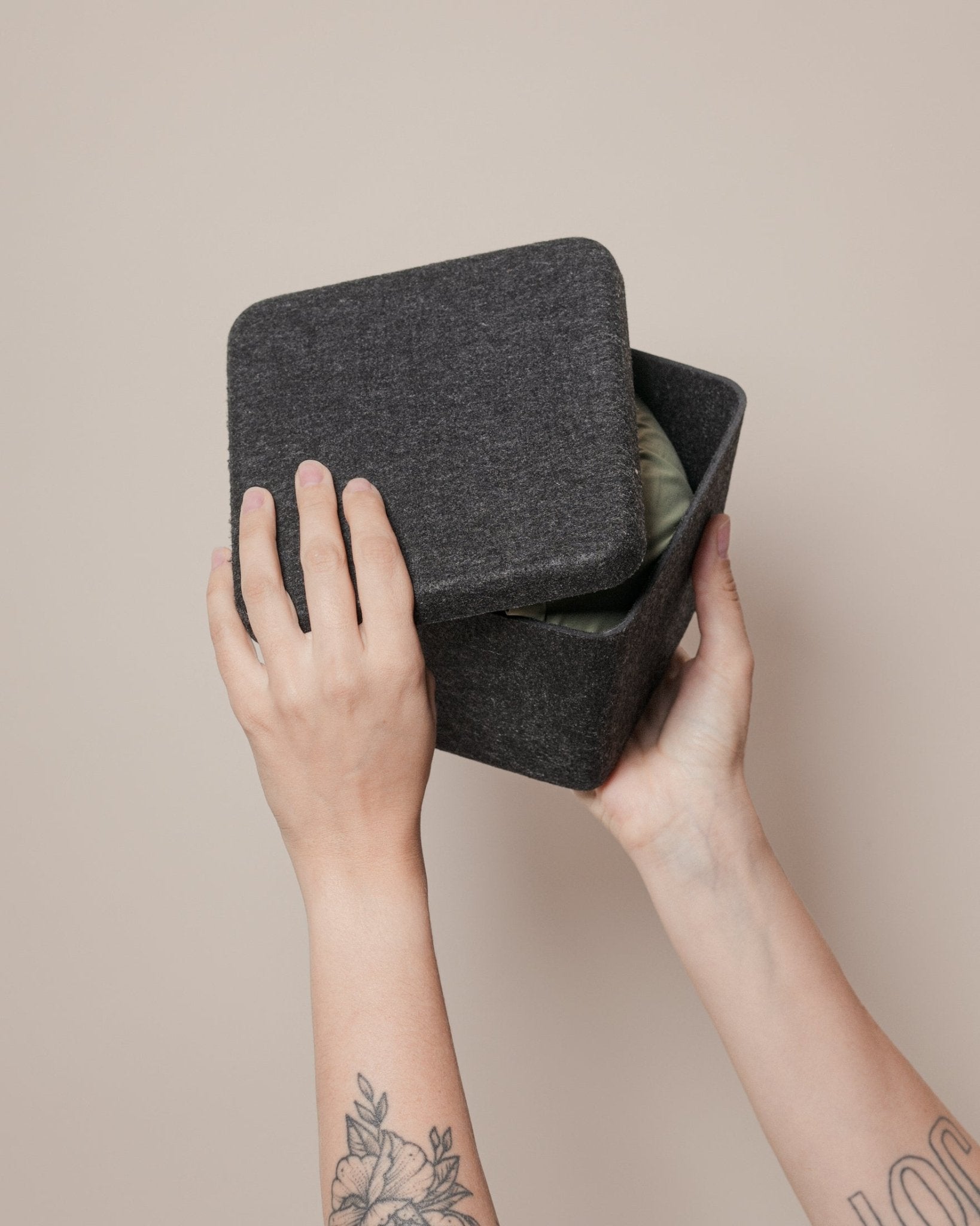 The Sculpted Bin - Petite with Lid - thewrightstore