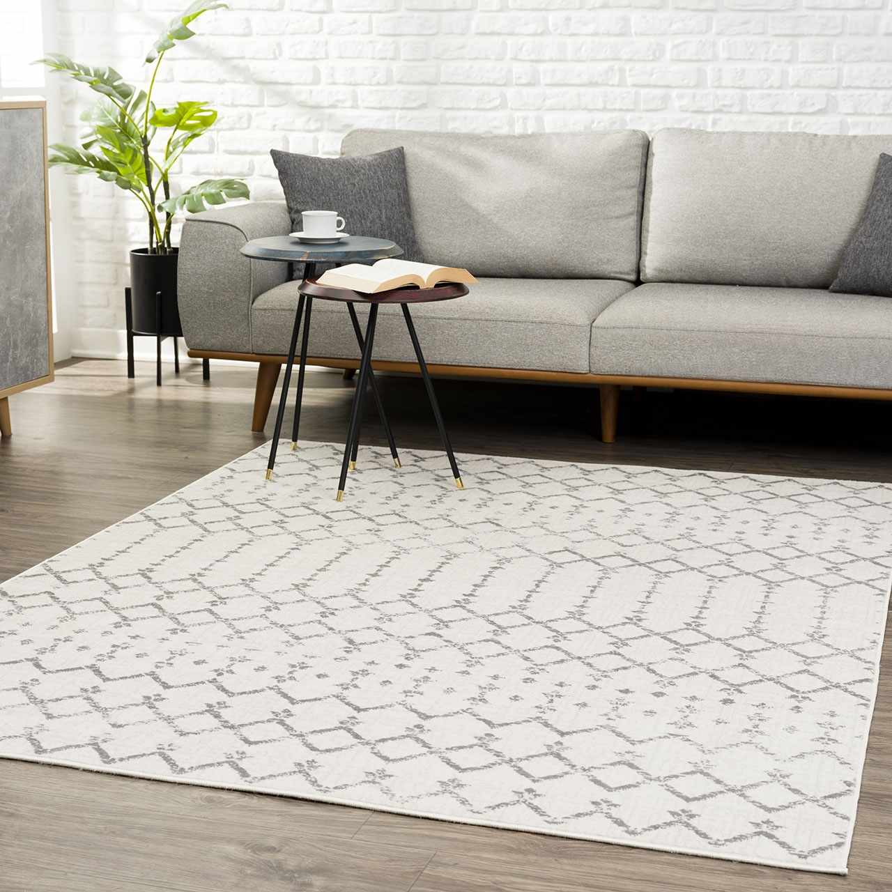 Tigri Aztec 2310 Ivory Rug - Clearance - thewrightstore